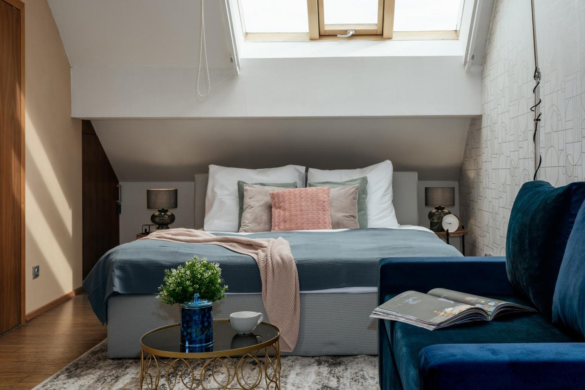 Days - Ac - Prime Location - Close To The Charles Bridge